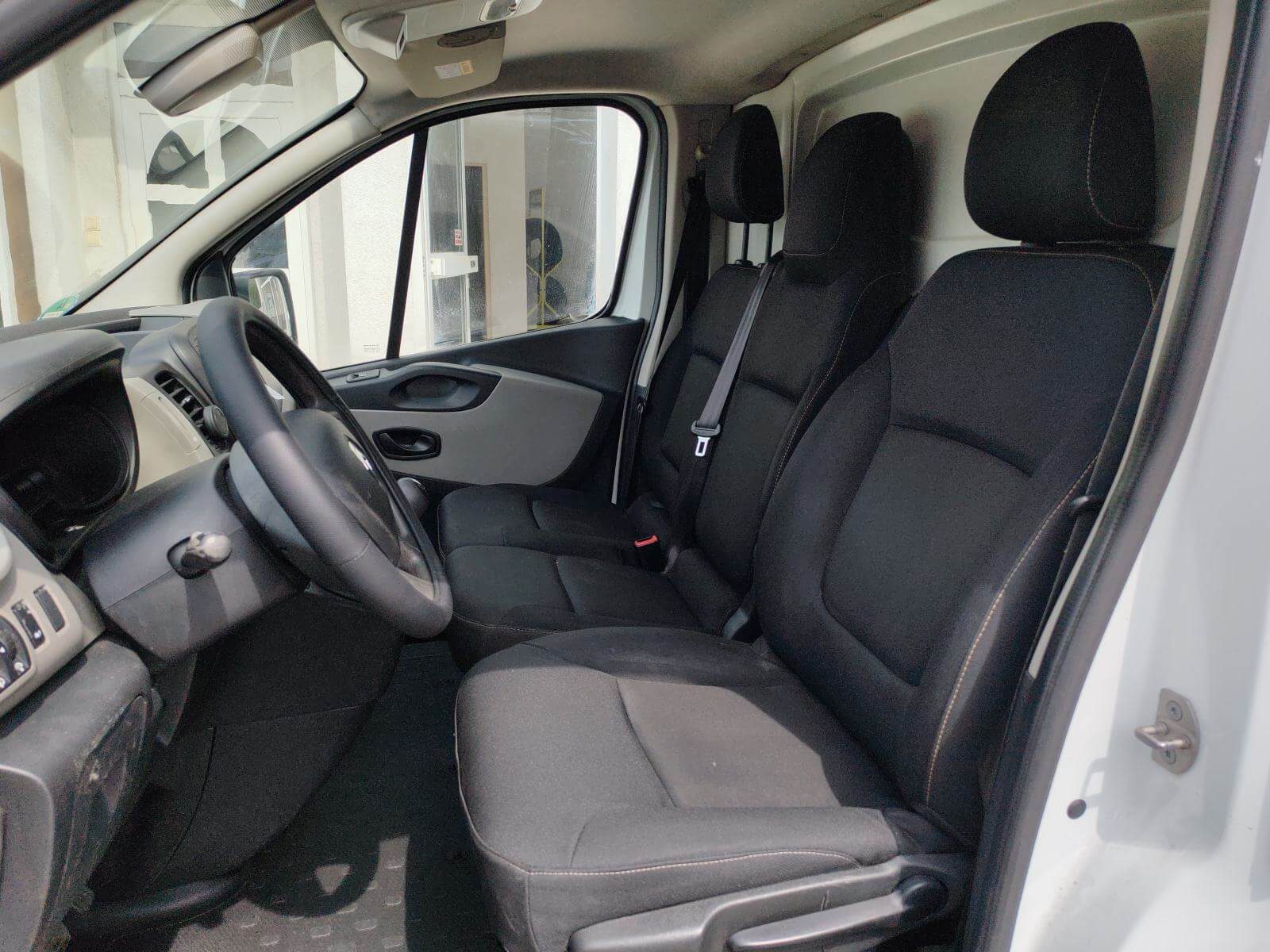2017 Renault Trafic — fotografija 14