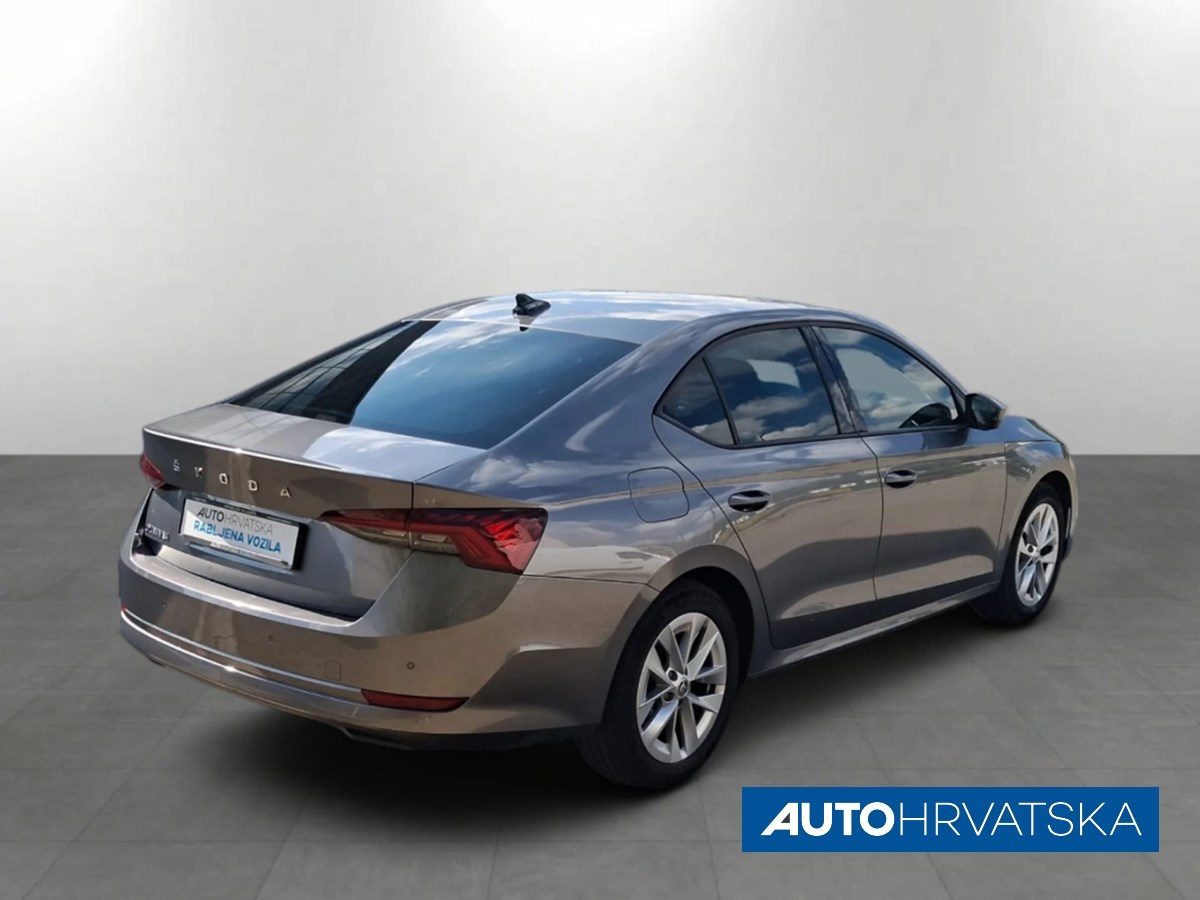 2024 Škoda Octavia — fotografija 8
