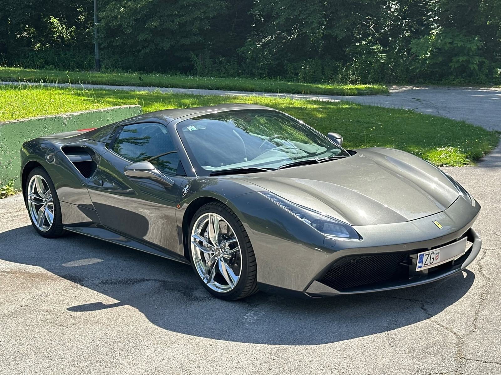 2018 Ferrari 488 — fotografija 3