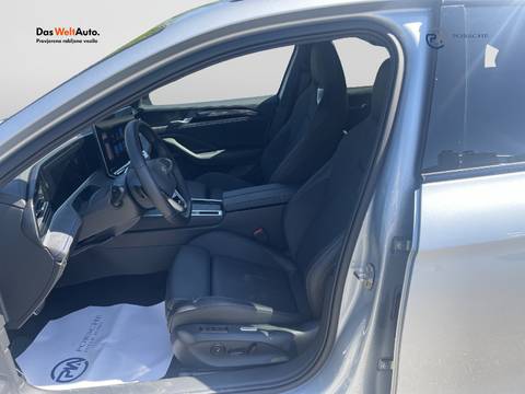 2026 Volkswagen Passat R-Line — sličica 9