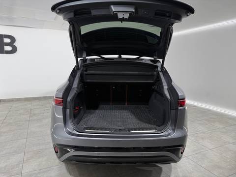 2025 Jaguar F-Pace — sličica 13