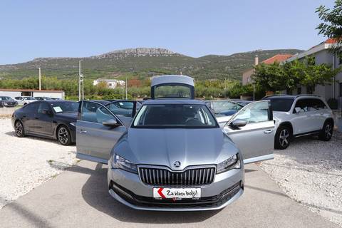 2021 Škoda Superb — sličica 13