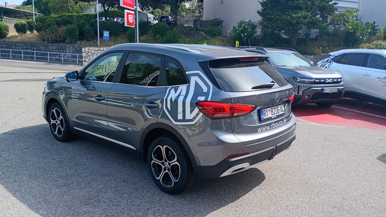 2026 MG ZS — fotografija 5