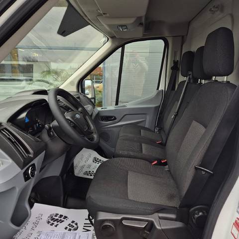 2016 Ford Transit — sličica 11