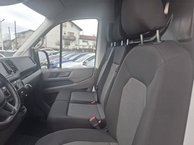 2020 Volkswagen Crafter — fotografija 11