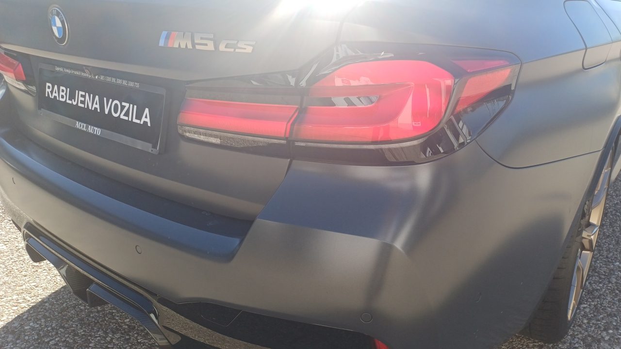 2021 BMW Serija 5 — fotografija 9
