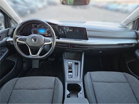 2022 Volkswagen Golf — sličica 9