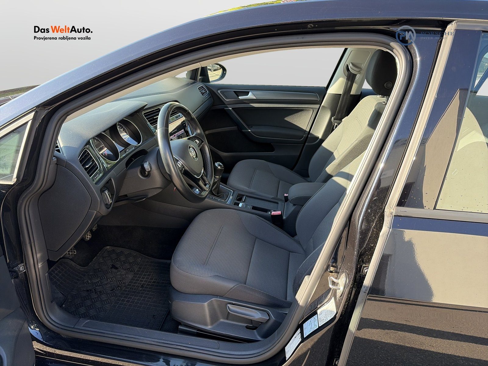 2019 Volkswagen Golf — fotografija 9
