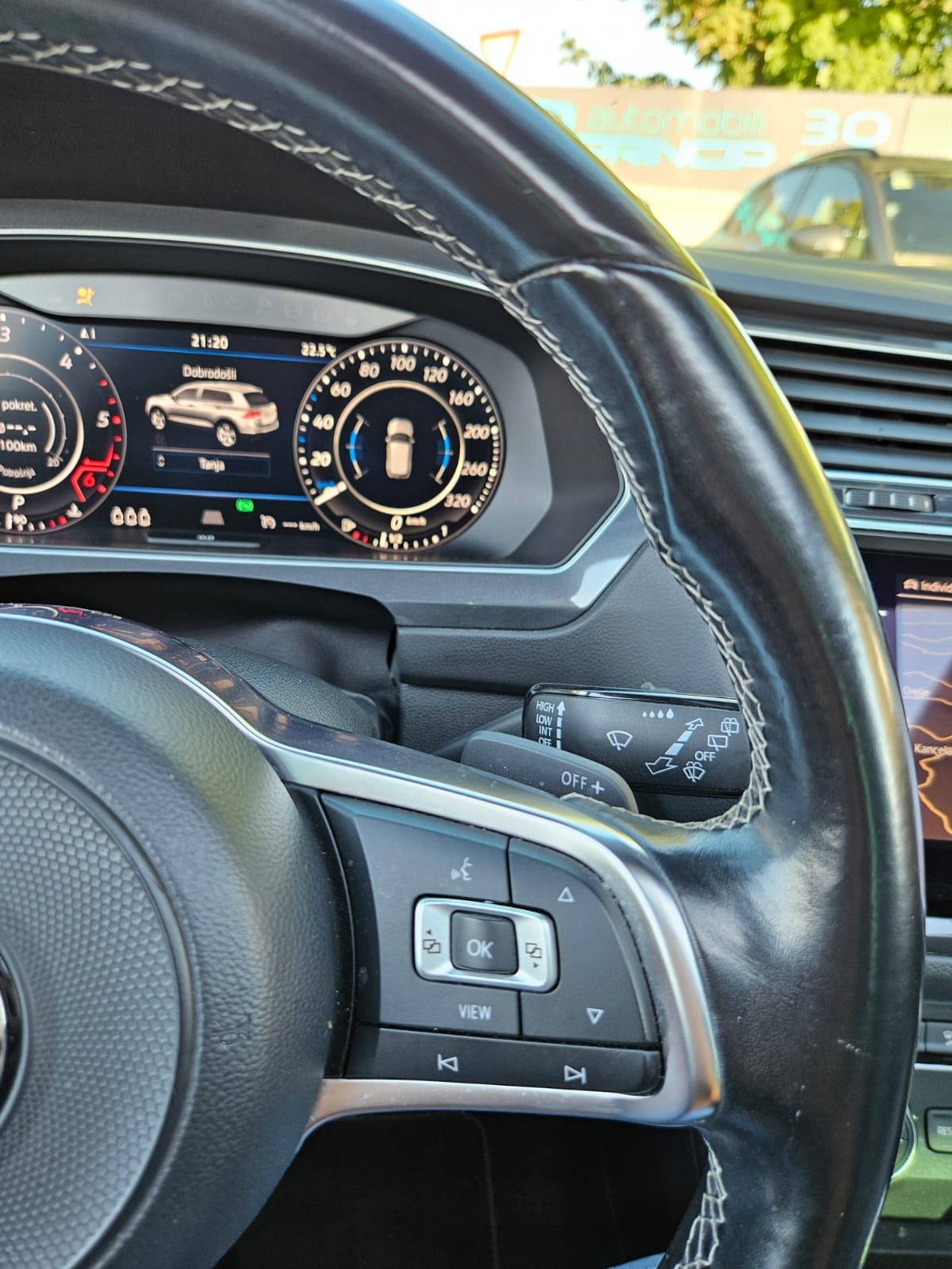 2018 Volkswagen Tiguan R-Line — fotografija 17