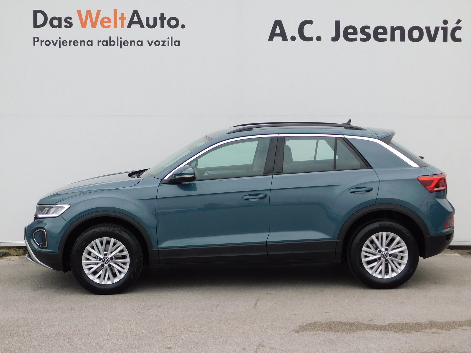 2023 Volkswagen T-Roc — fotografija 6