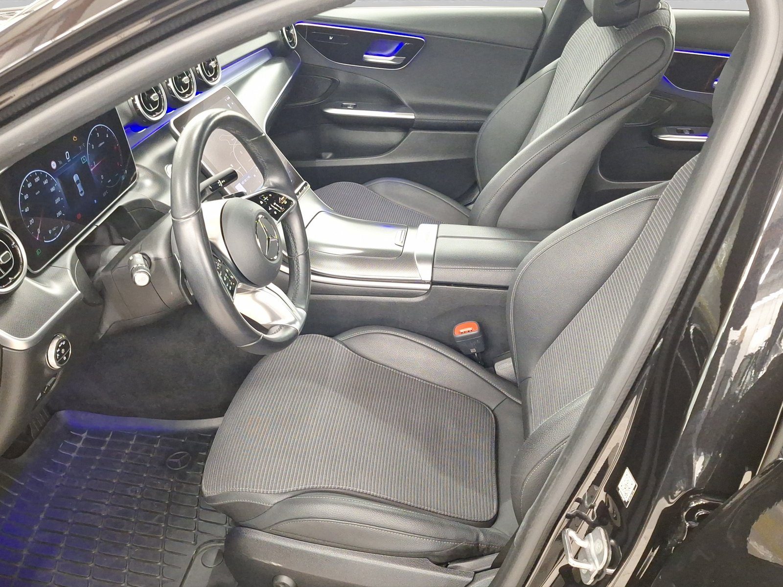 2024 Mercedes-Benz C-klasa — fotografija 17