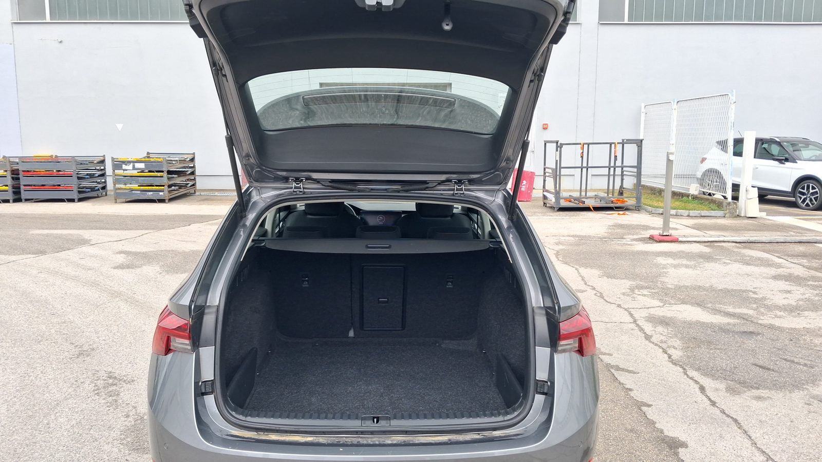 2023 Škoda Octavia Combi — fotografija 12