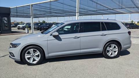 2023 Volkswagen Passat — sličica 8