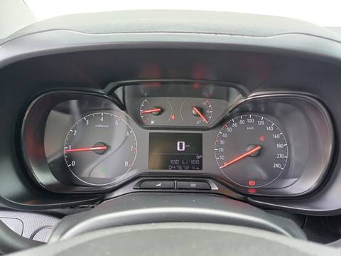 2023 Opel Combo — sličica 11