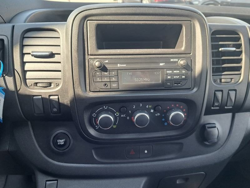 2019 Renault Trafic — fotografija 15
