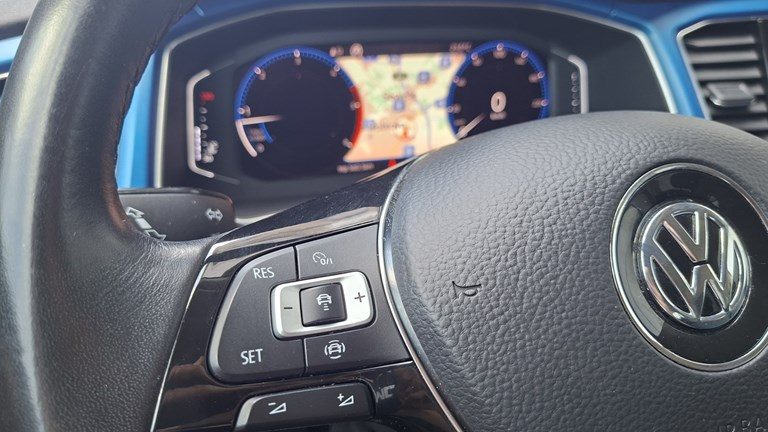 2019 Volkswagen T-Roc — fotografija 17