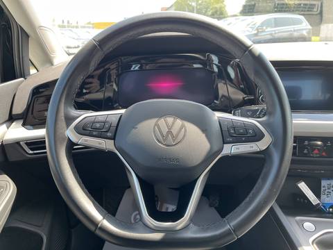 2024 Volkswagen Golf — sličica 26