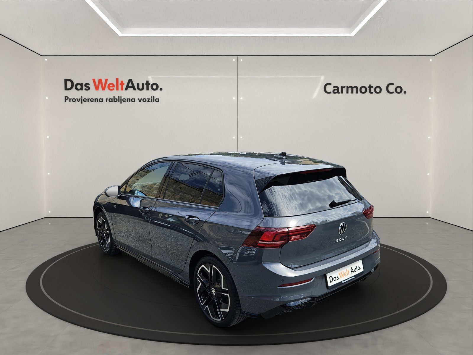 2026 Volkswagen Golf R-Line — fotografija 3