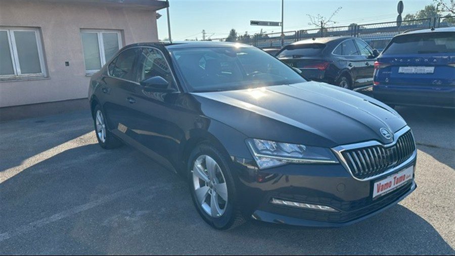 2022 Škoda Superb — fotografija 3