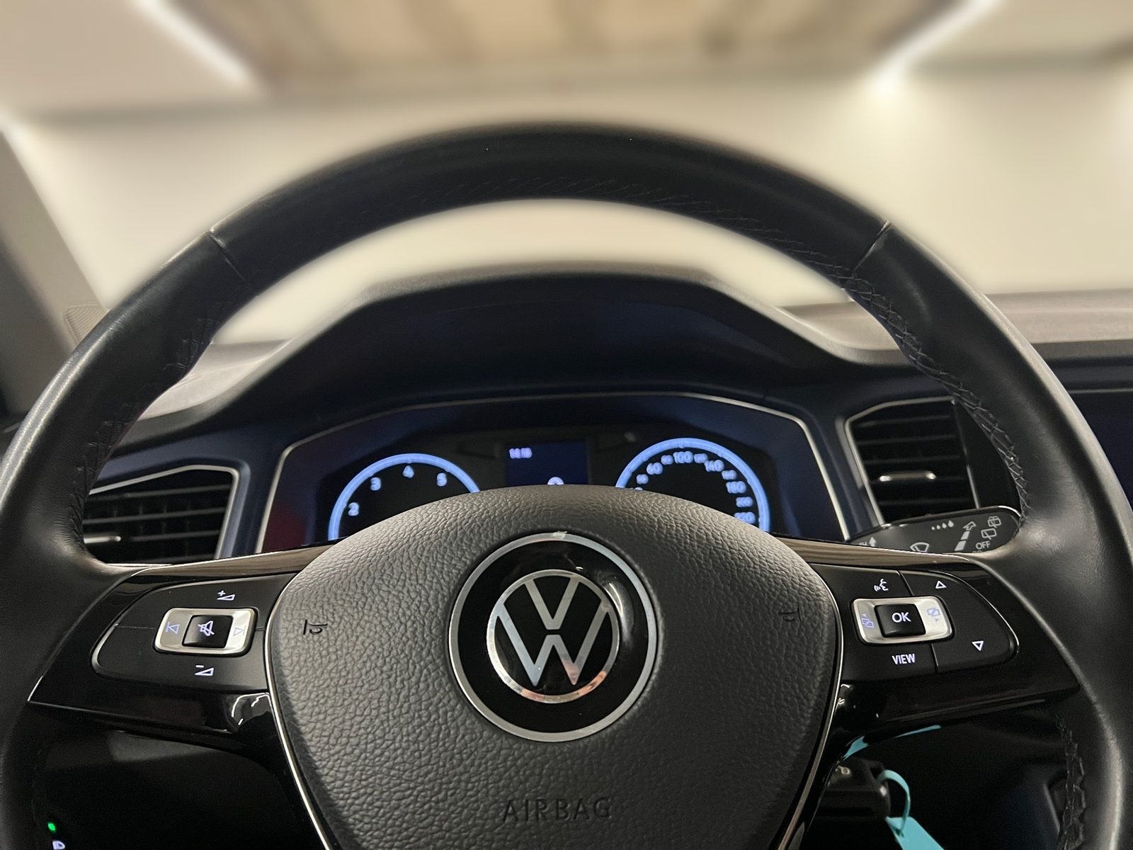 2021 Volkswagen T-Roc — fotografija 16