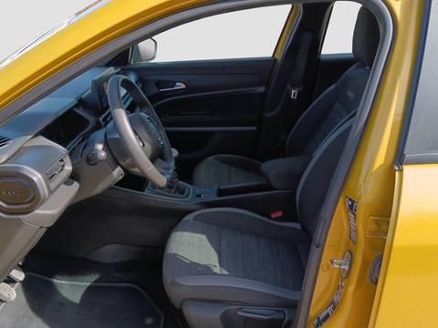 2024 Jeep Avenger — sličica 12