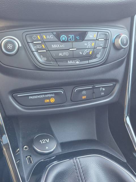 2015 Ford B-Max — sličica 19