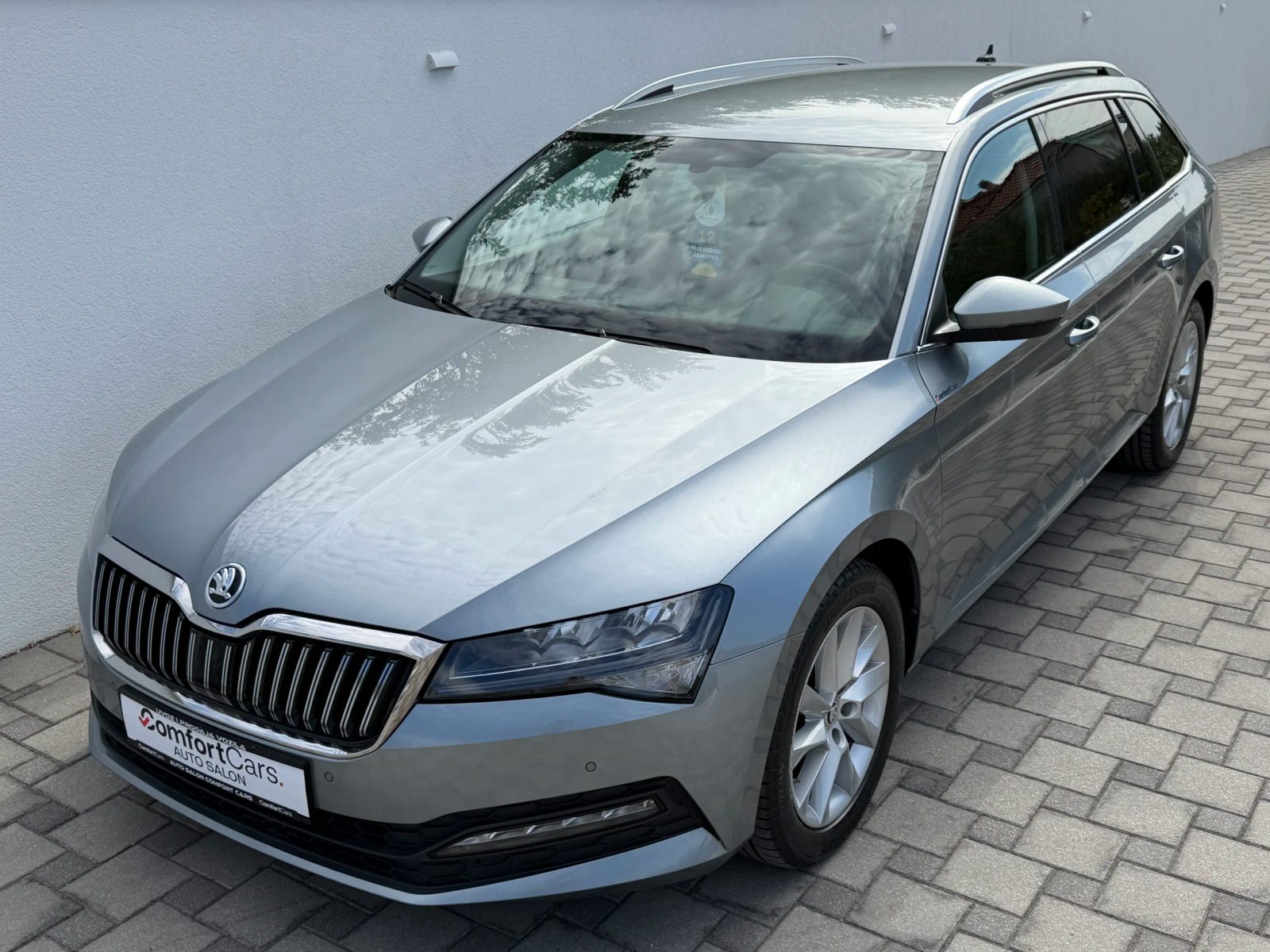 2021 Škoda Superb — fotografija 3