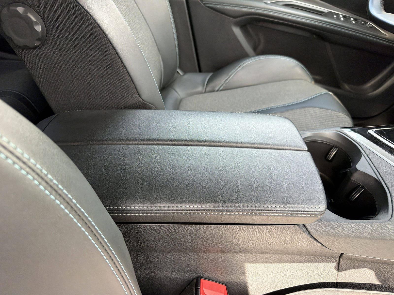 2023 Peugeot 3008 — fotografija 22