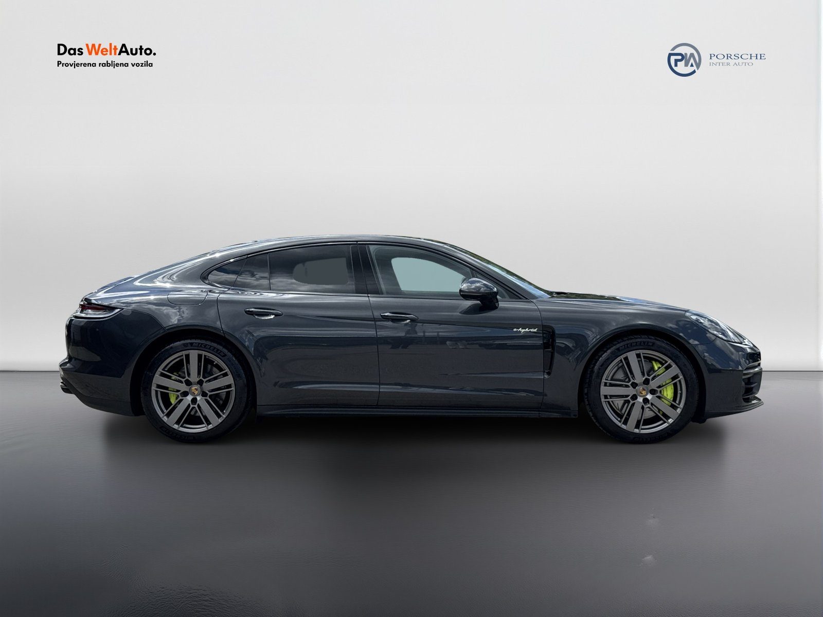 2022 Porsche Panamera — fotografija 4