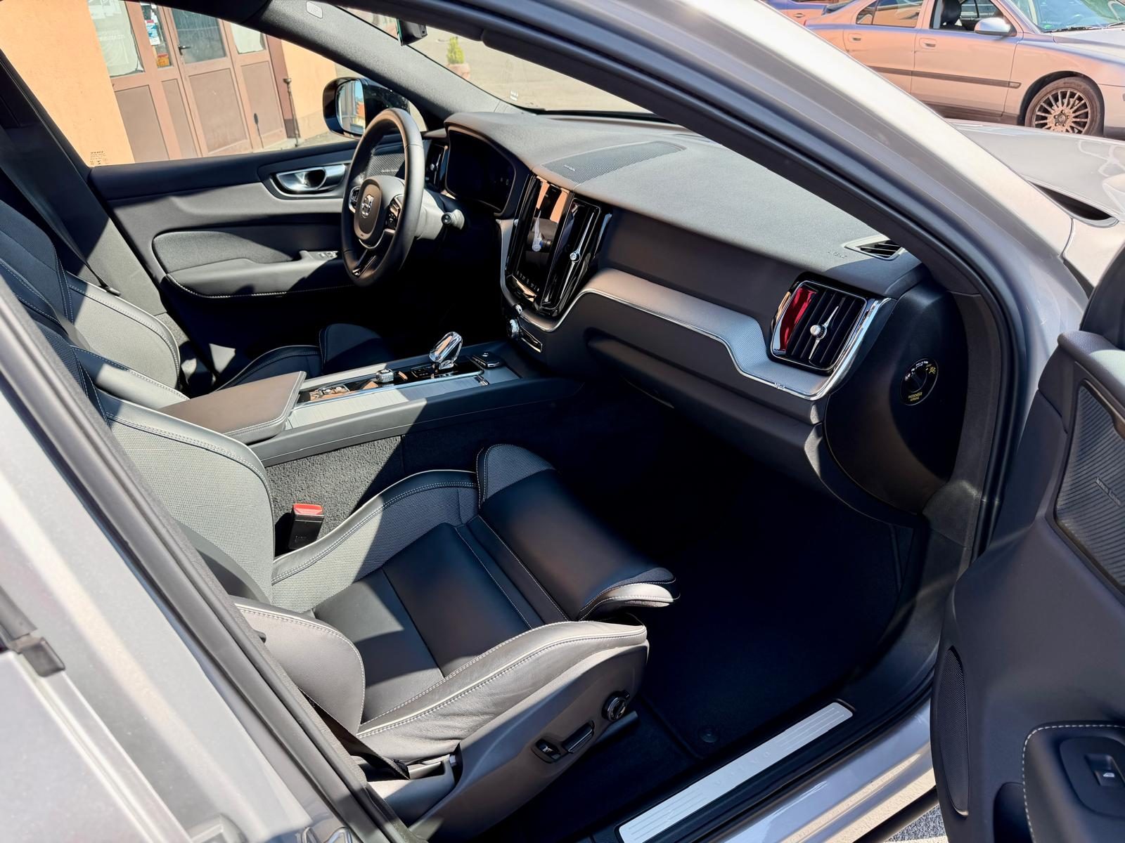 2024 Volvo XC60 — fotografija 9