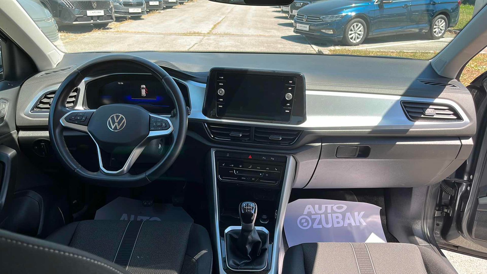 2023 Volkswagen T-Roc — fotografija 11