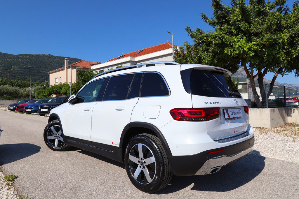 2021 Mercedes-Benz GLB Progressive — fotografija 19