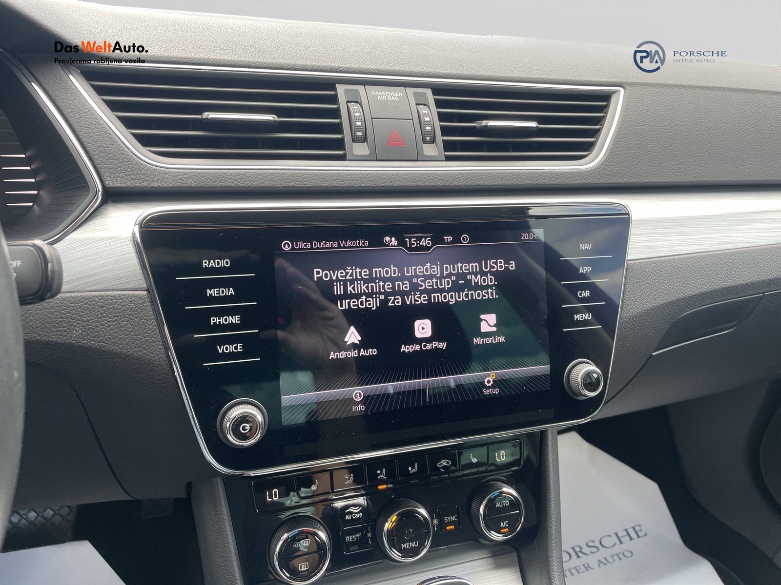 2021 Škoda Superb — fotografija 16