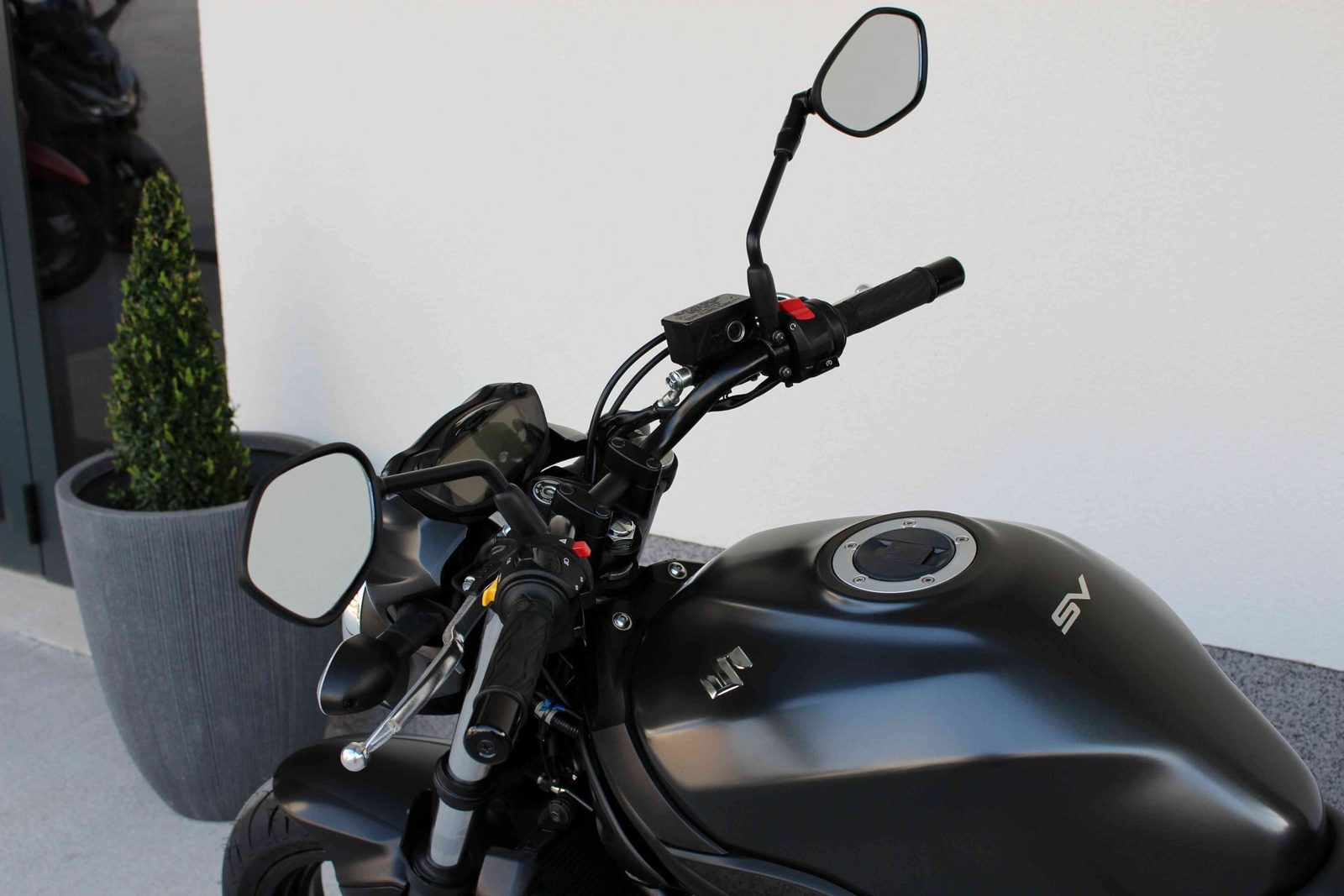2016 Suzuki SV650, 1.vlasnik, — fotografija 7