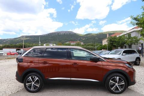 2023 Peugeot 5008 — sličica 2