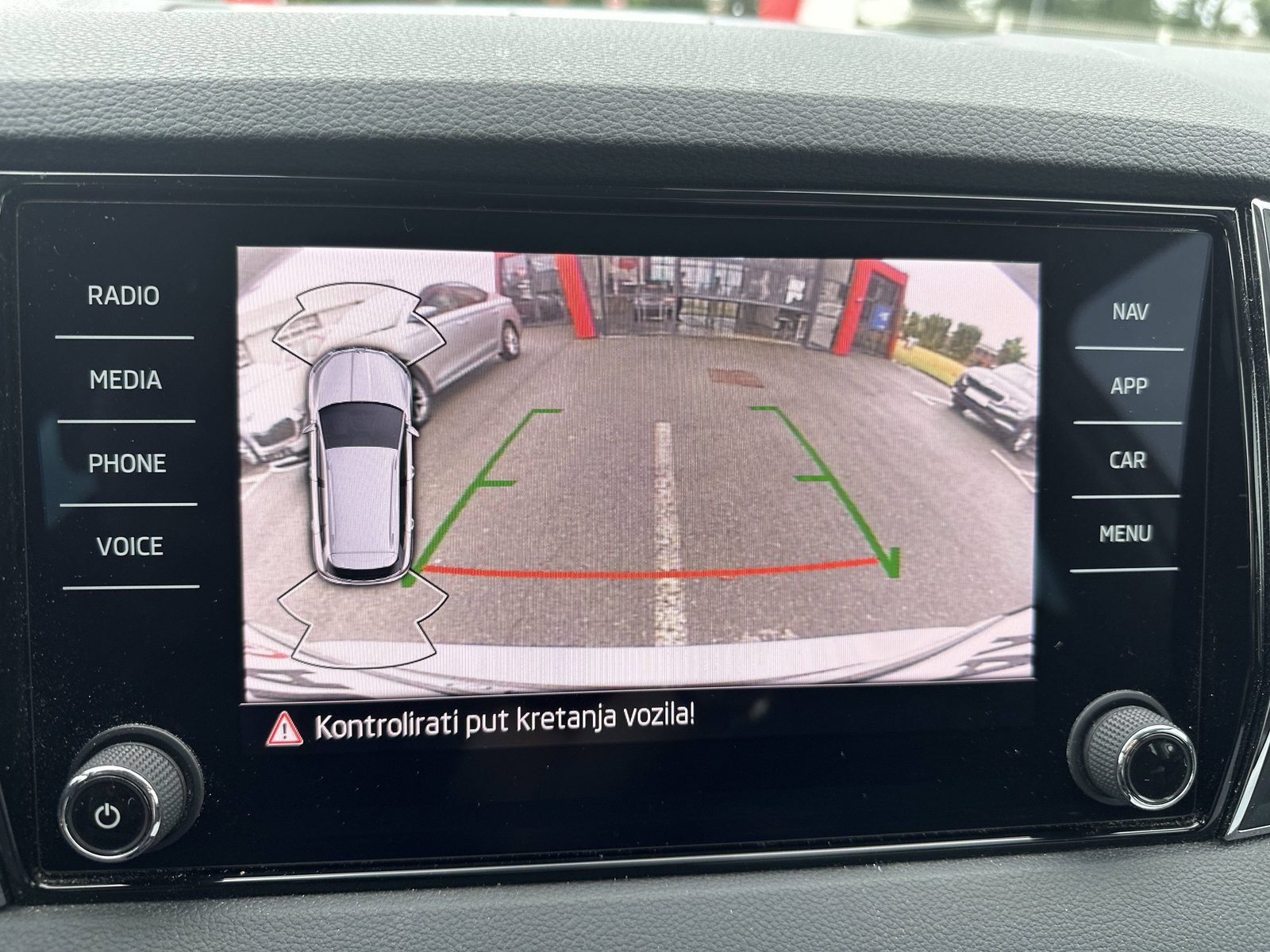 2023 Škoda Karoq — fotografija 21