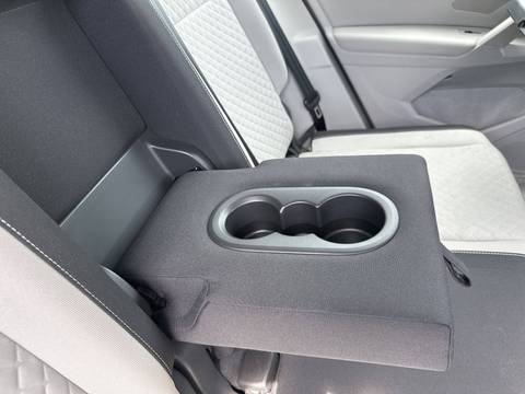 2019 Volkswagen Tiguan — sličica 18