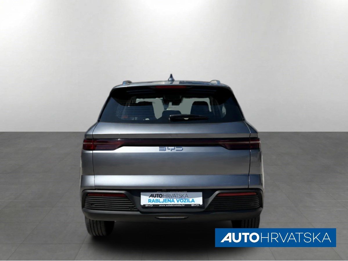 2026 BYD Sealion 5 — fotografija 5