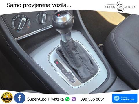 2015 Audi Q3 — sličica 16