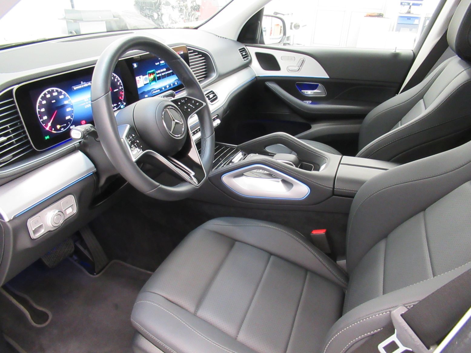 2025 Mercedes-Benz GLE — fotografija 17