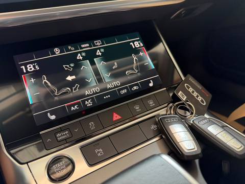 2022 Audi A6 Avant — sličica 13