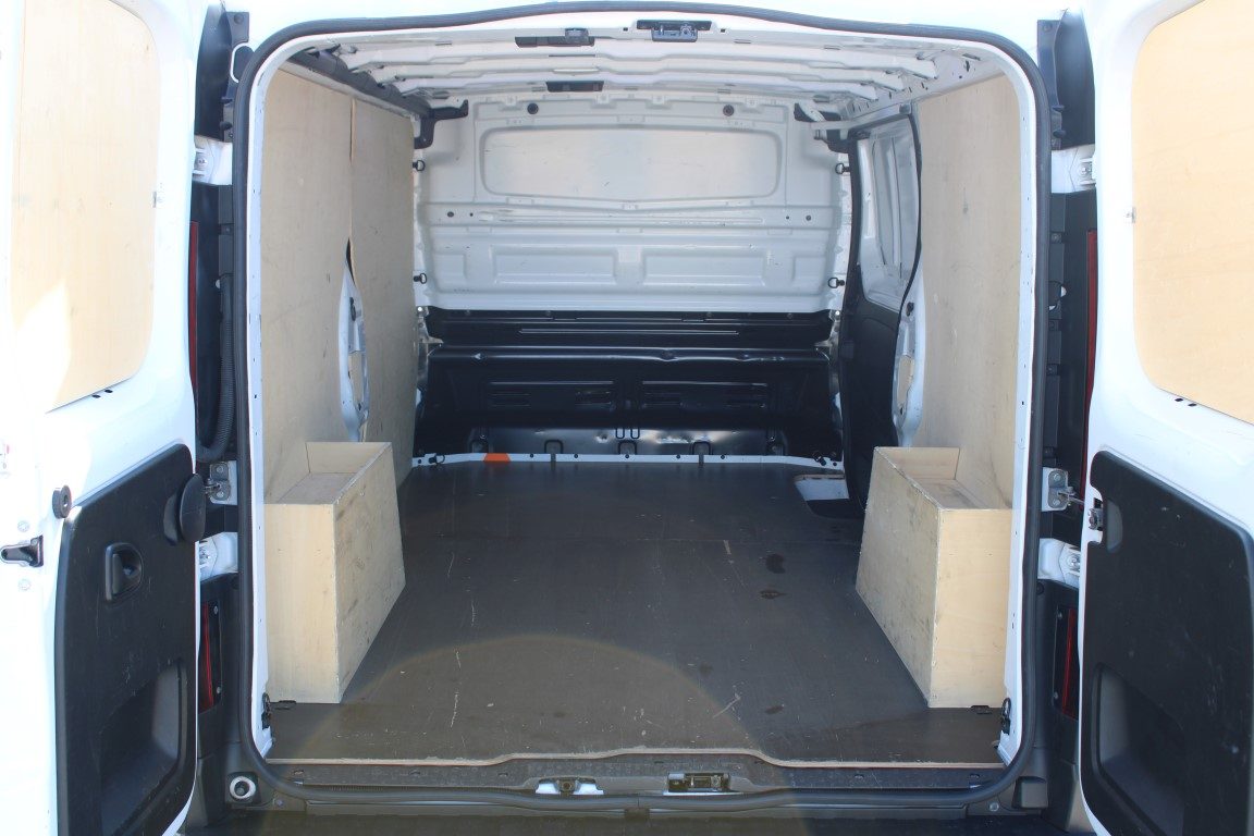 2023 Renault Trafic — fotografija 12