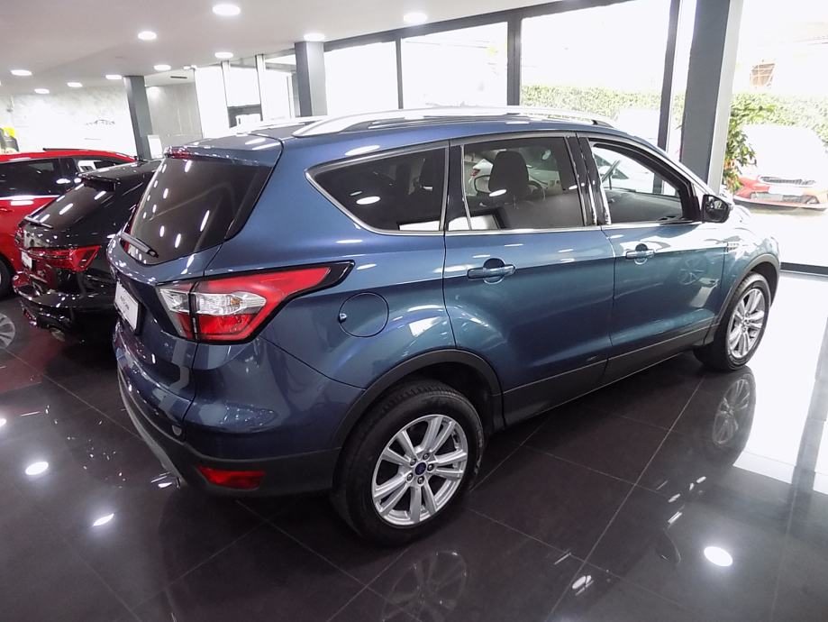 2019 Ford Kuga — fotografija 5