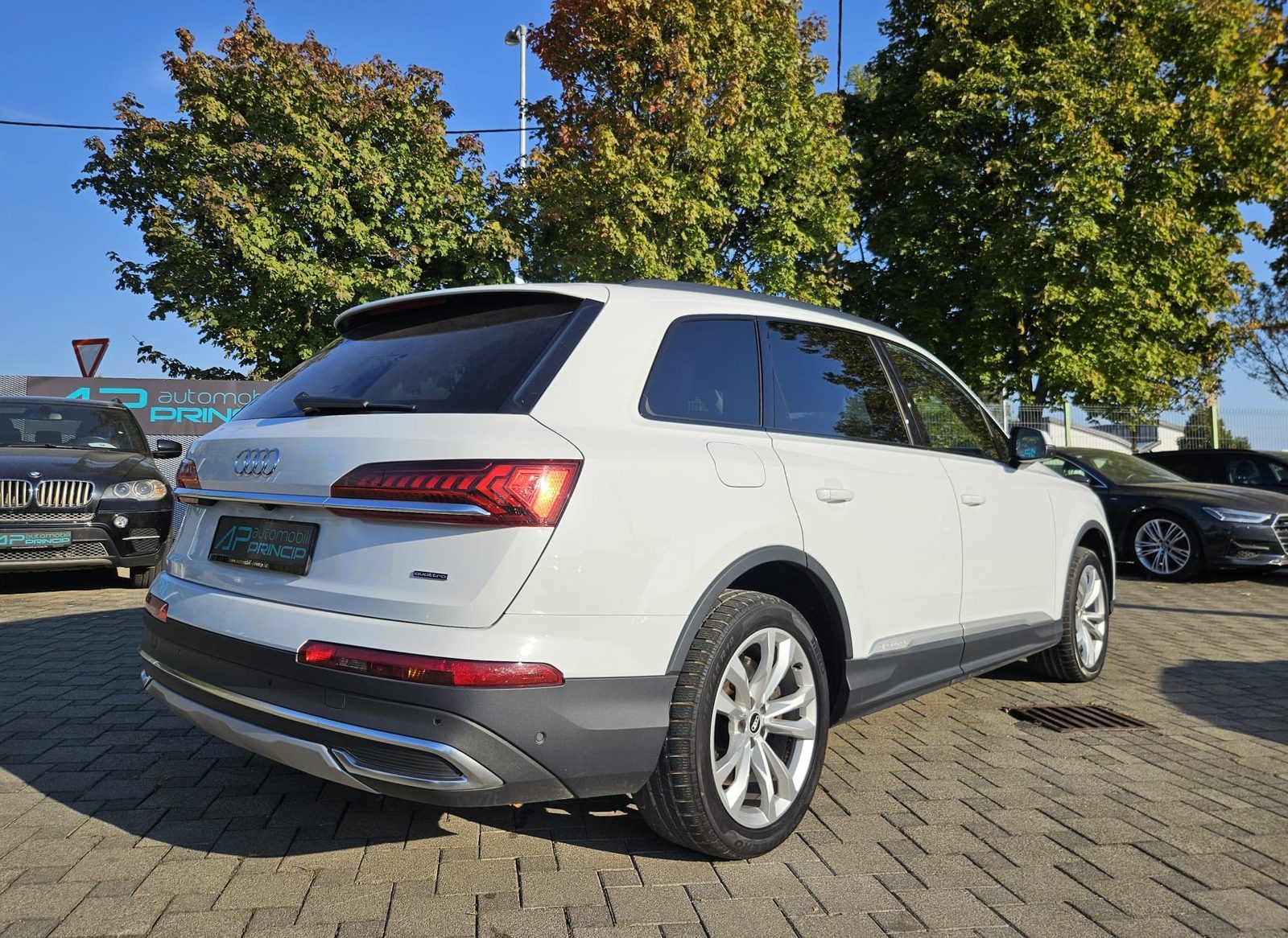 2021 Audi Q7 — fotografija 7