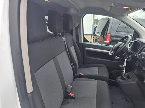 2022 Opel Vivaro — sličica 10