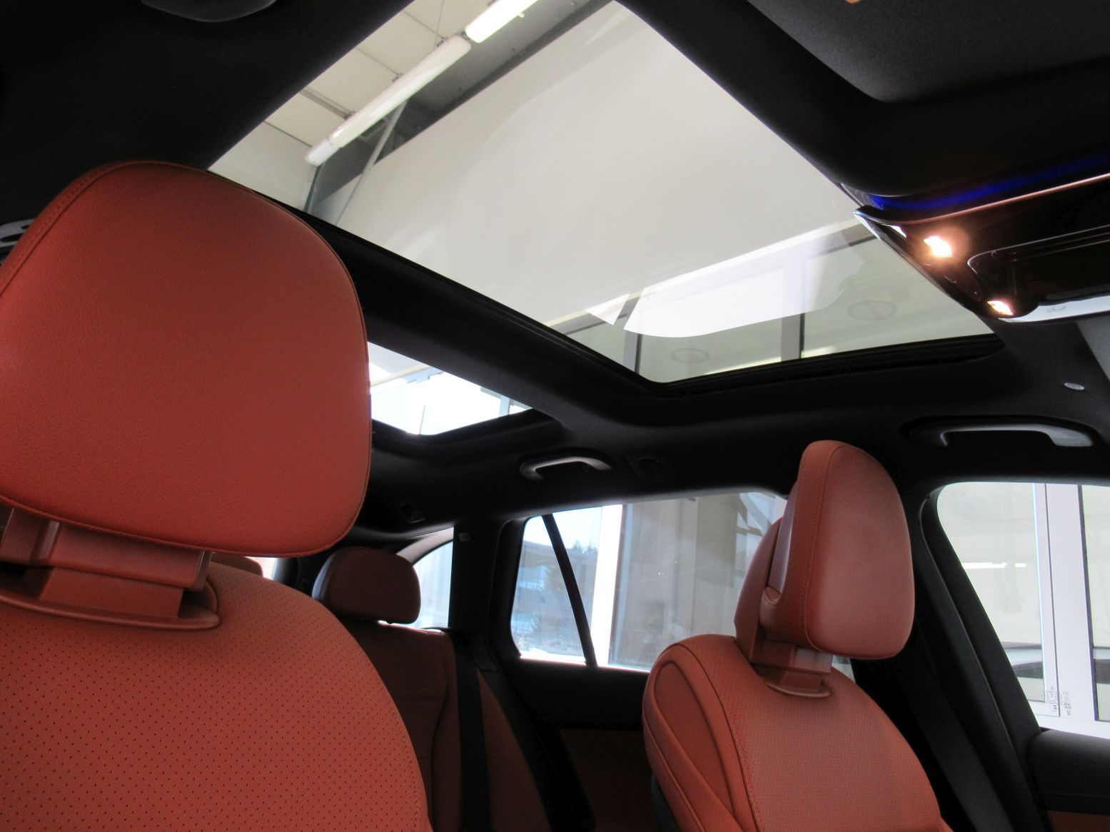 2026 Mercedes-Benz C-klasa Avantgarde — fotografija 12