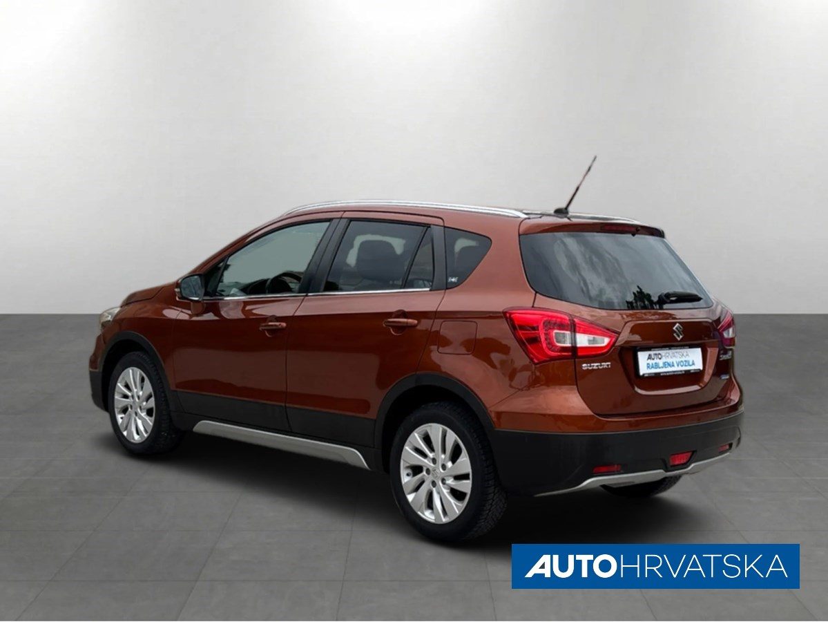 2020 Suzuki Sx4 s-cross — fotografija 8