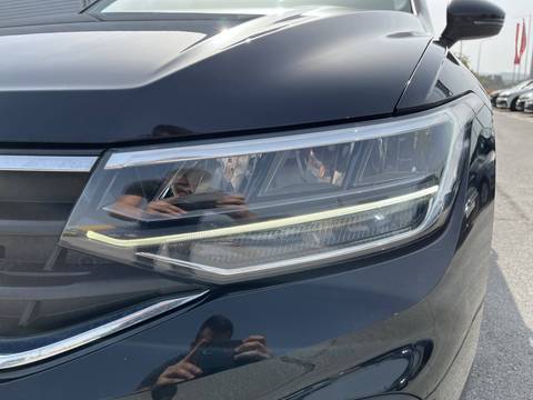 2022 Volkswagen Tiguan — sličica 13