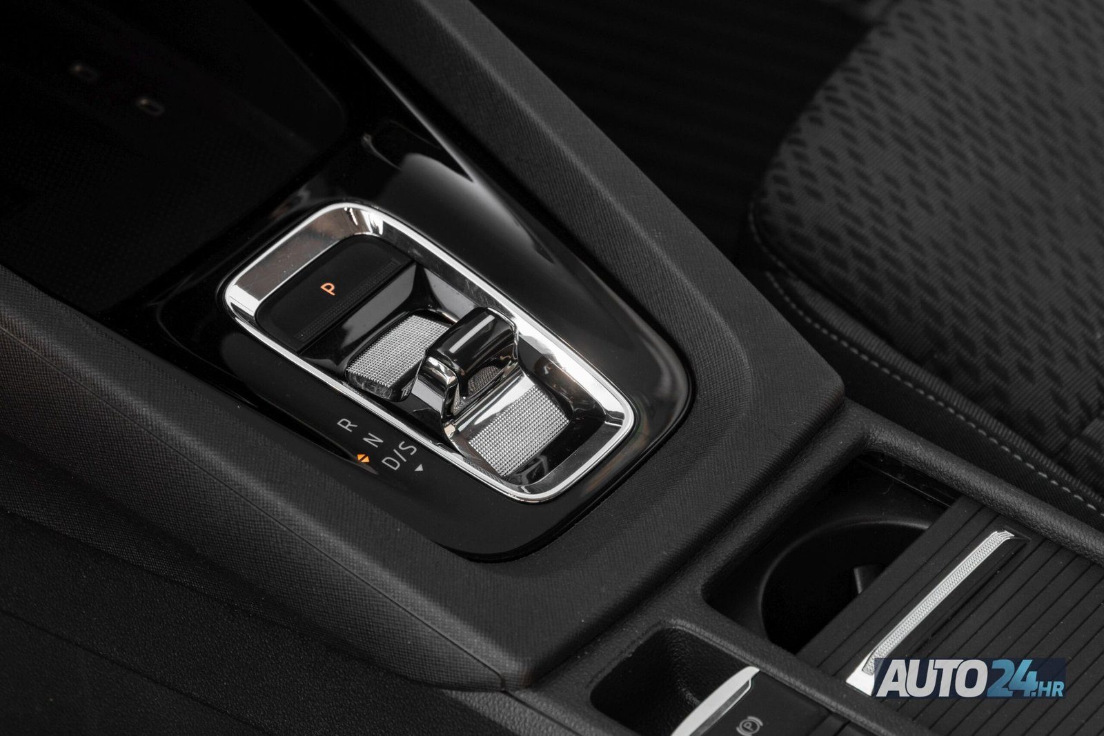 2022 Škoda Octavia Style — fotografija 12
