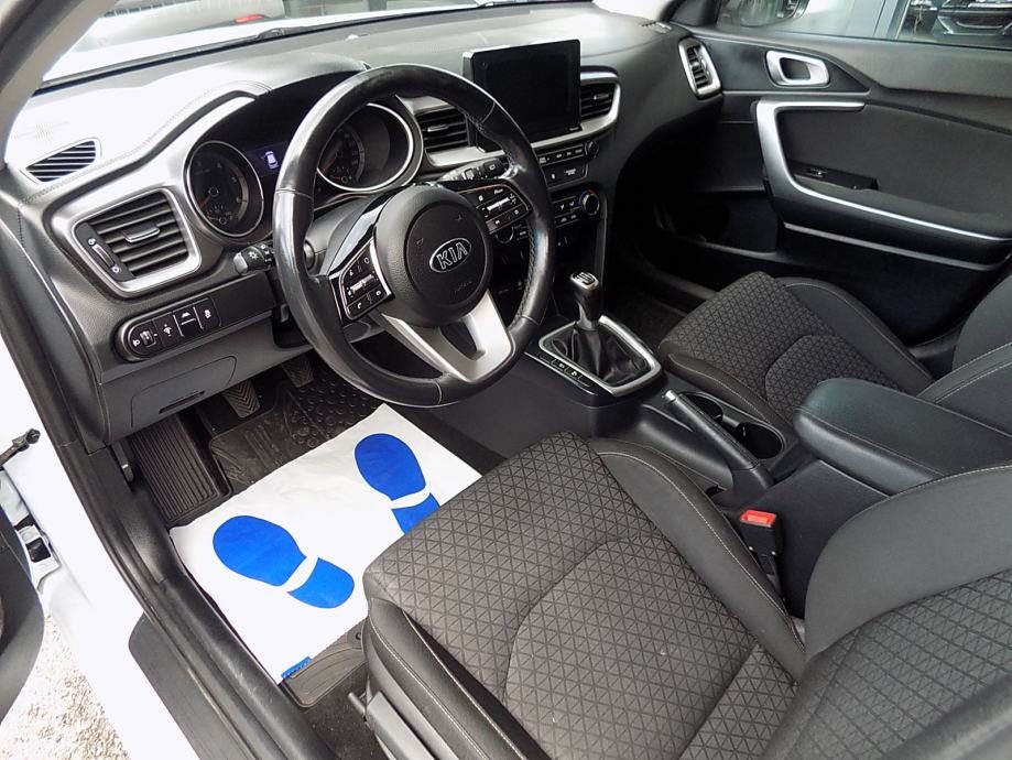 2019 Kia Ceed — fotografija 9